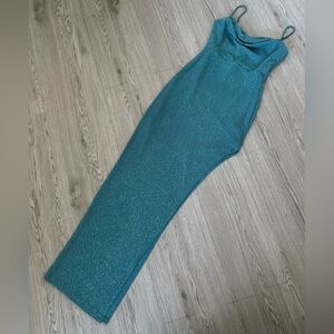 Elegant Teal Maxi Dress